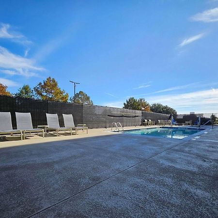 La Quinta Inn & Suites By Wyndham - Red Oak Tx Ih-35E Exterior foto